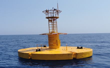 珠江口外海10米大型模块化综合观测浮标业务化海试工程